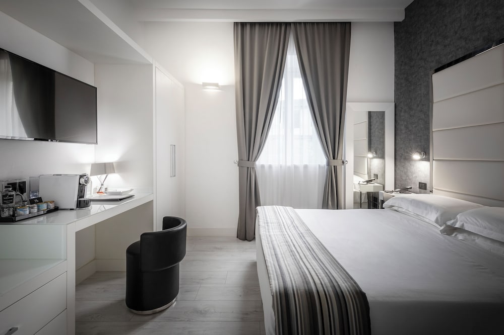 LHP Hotel River & SPA — Hotel rooms in Florence, Tuscany