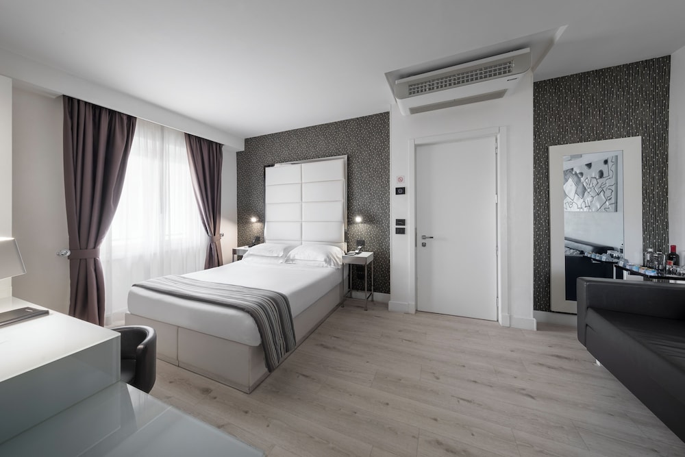 LHP Hotel River & SPA — Hotel rooms in Florence, Tuscany