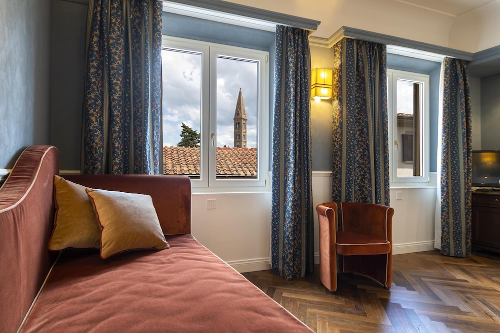 Rivoli Boutique Hotel — Hotel rooms in Florence, Tuscany