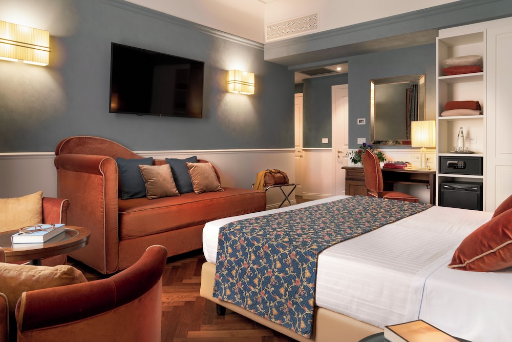 Rivoli Boutique Hotel — Hotel rooms in Florence, Tuscany