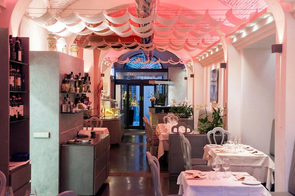 Rivoli Boutique Hotel — Restaurant & bars in Florence, Tuscany
