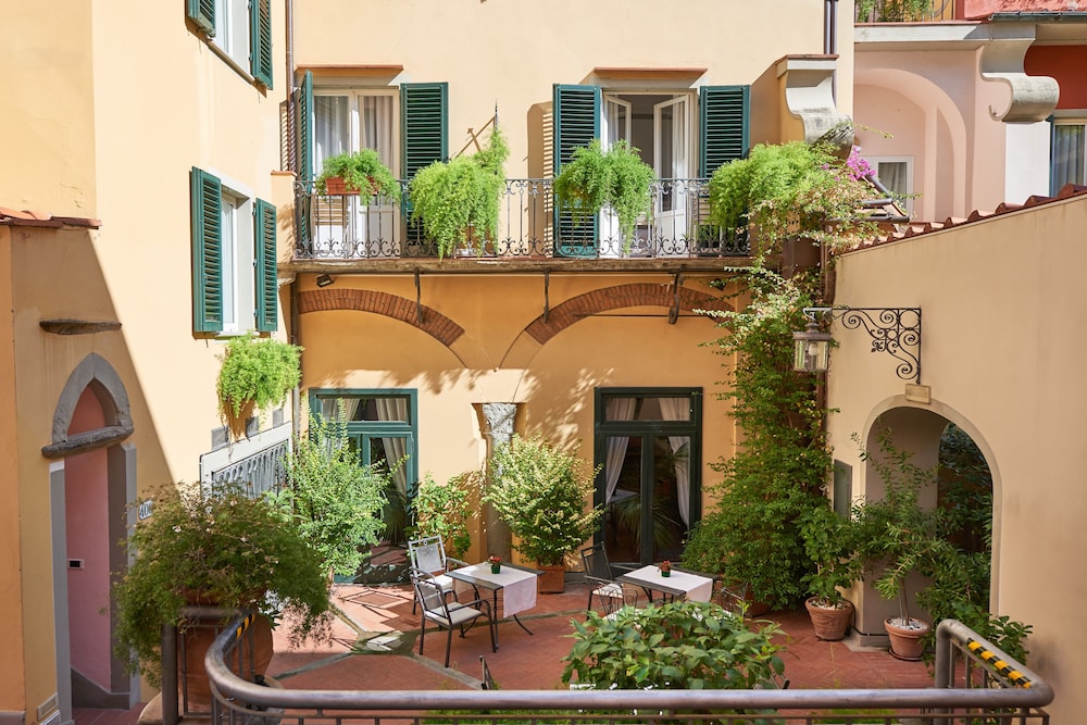 Rivoli Boutique Hotel — Main photo in Florence, Tuscany