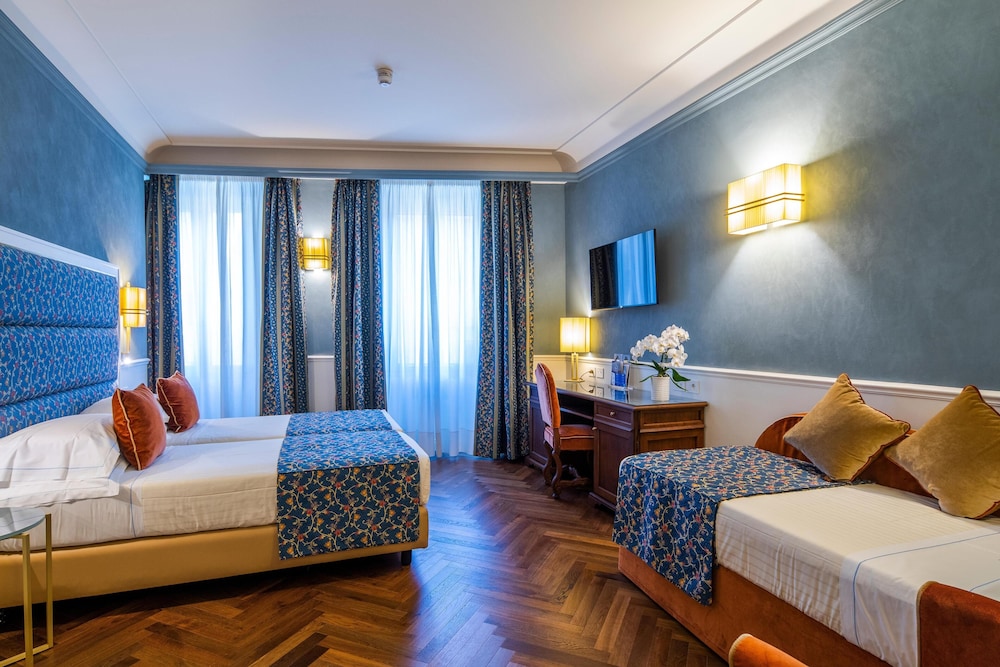 Rivoli Boutique Hotel — Hotel rooms in Florence, Tuscany