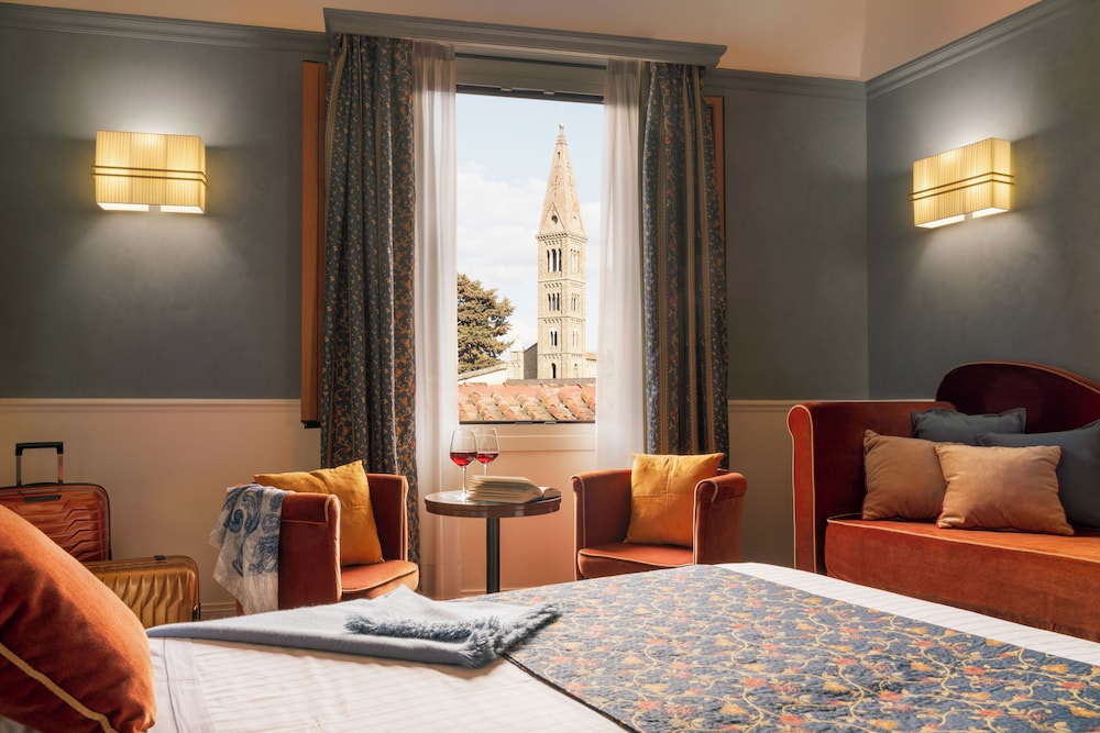 Rivoli Boutique Hotel — Hotel rooms in Florence, Tuscany