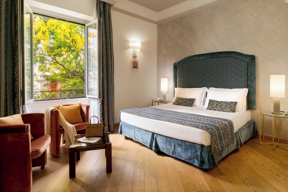 Rivoli Boutique Hotel — Hotel rooms in Florence, Tuscany