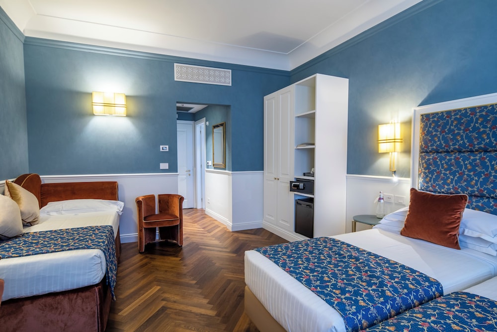 Rivoli Boutique Hotel — Hotel rooms in Florence, Tuscany