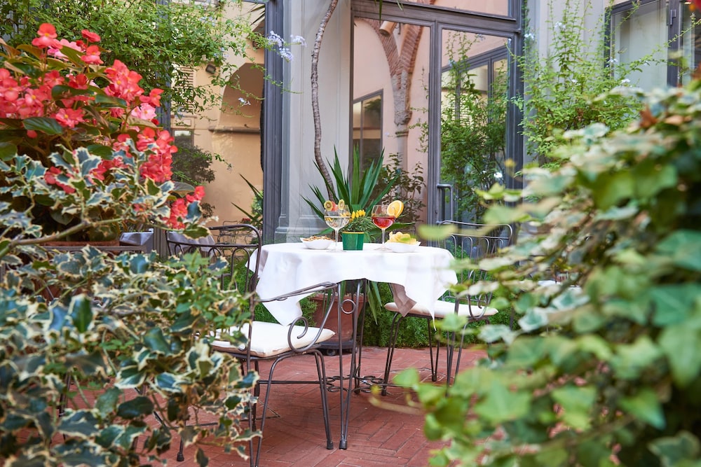 Rivoli Boutique Hotel — Restaurant & bars in Florence, Tuscany