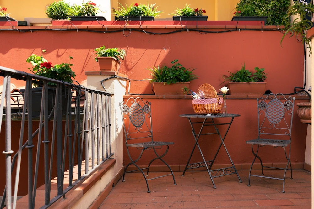 Rivoli Boutique Hotel — Hotel building in Florence, Tuscany