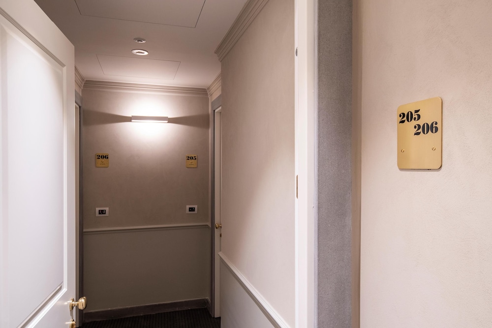 Rivoli Boutique Hotel — Hotel building in Florence, Tuscany