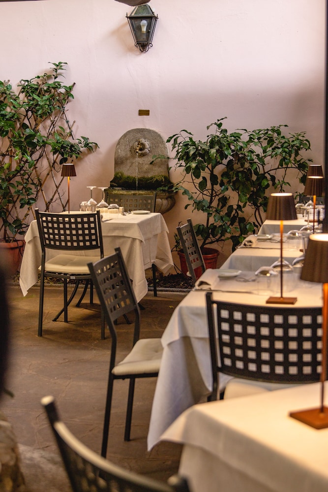 Rivoli Boutique Hotel — Restaurant & bars in Florence, Tuscany