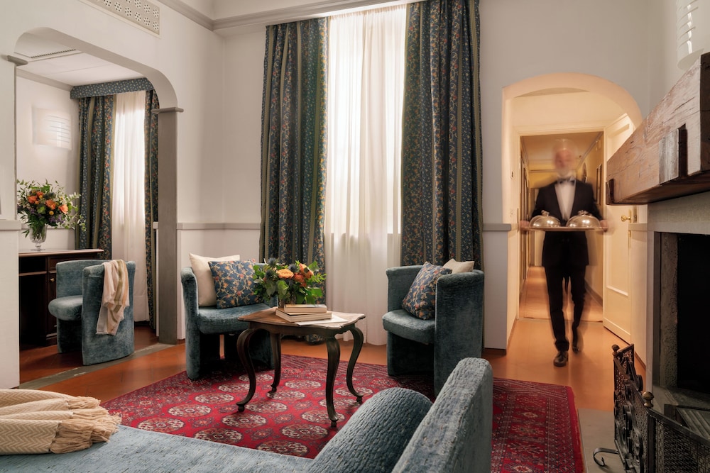 Rivoli Boutique Hotel — Hotel rooms in Florence, Tuscany