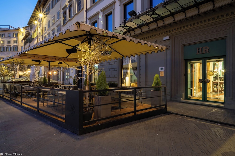 Hotel Roma — Restaurant & bars in Florence, Tuscany