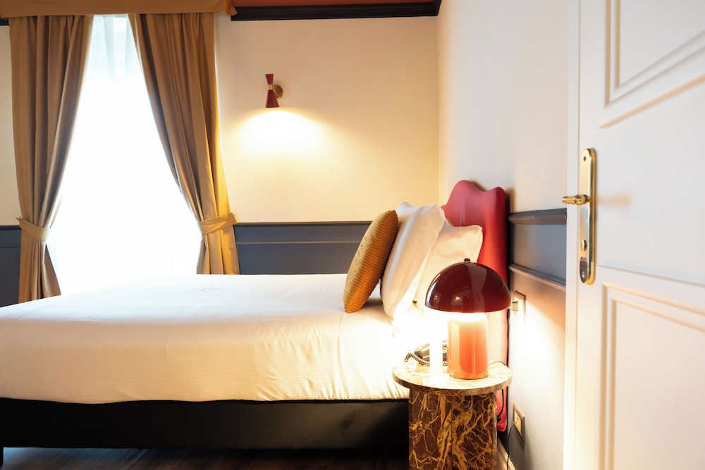 JOIVY Together Florence Secret Nest — Hotel rooms in Florence, Tuscany