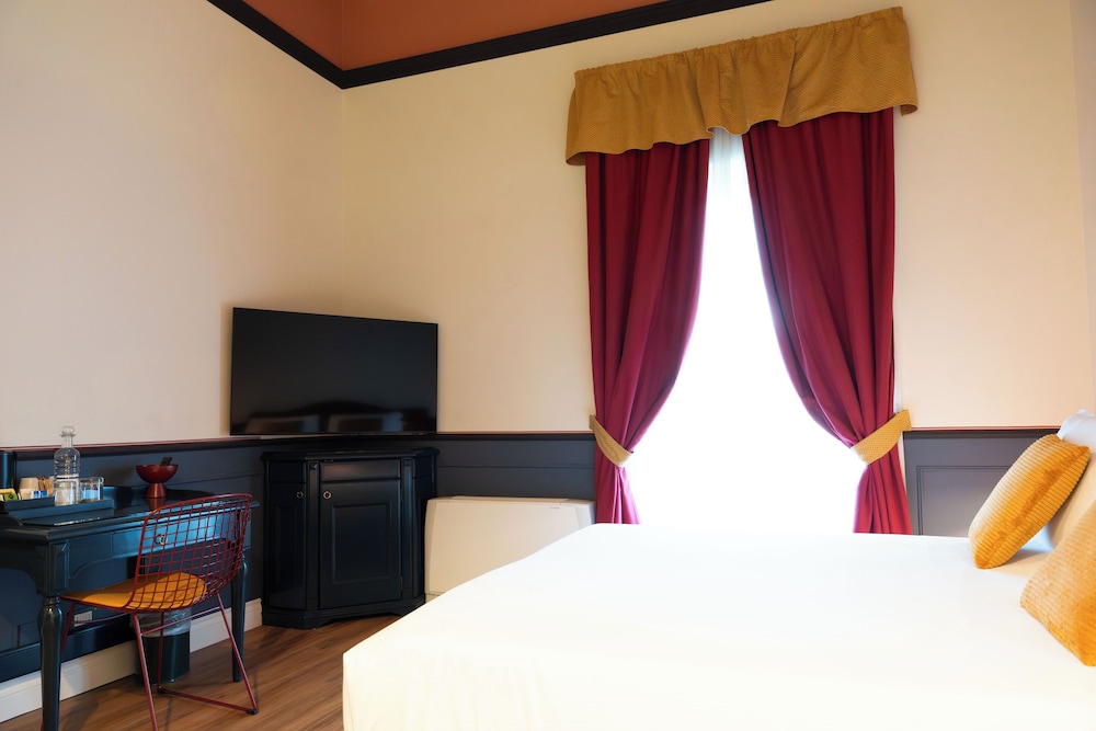 JOIVY Together Florence Secret Nest — Hotel rooms in Florence, Tuscany