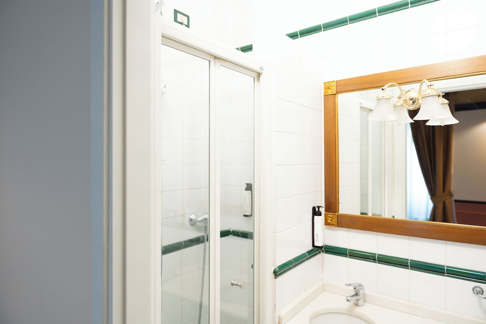 JOIVY Together Florence Secret Nest — Hotel rooms in Florence, Tuscany