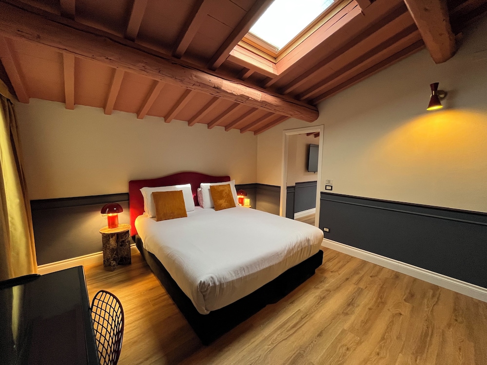JOIVY Together Florence Secret Nest — Hotel rooms in Florence, Tuscany