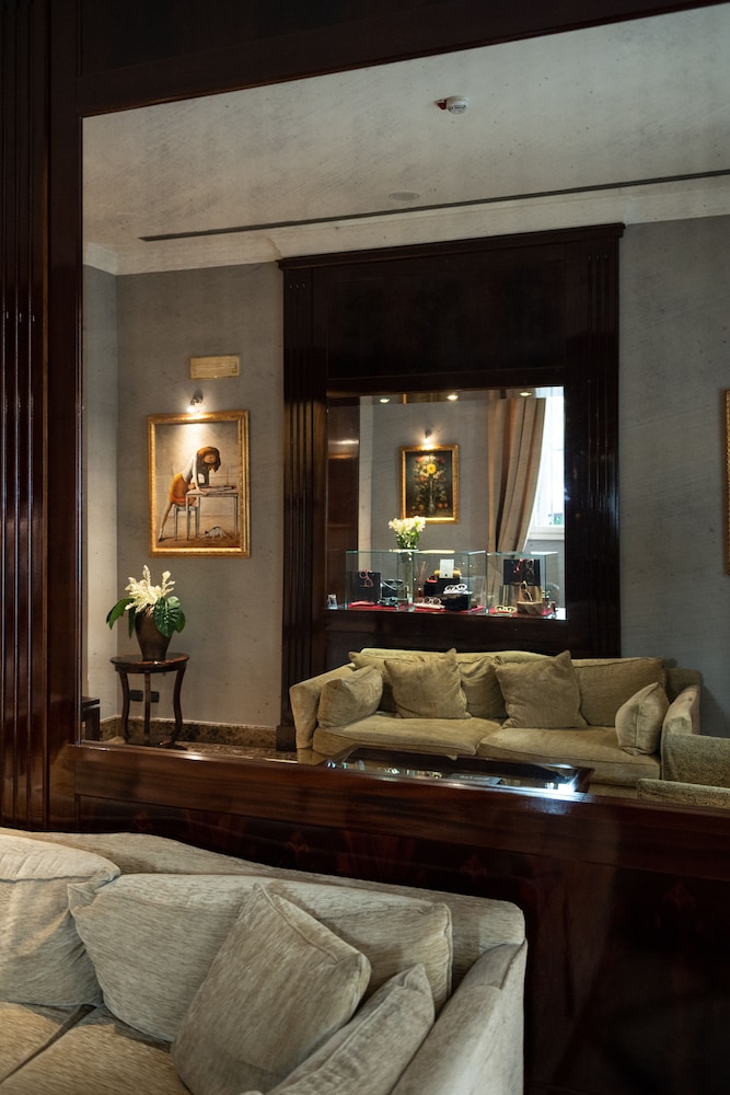 Allegroitalia San Gallo Firenze — Hotel rooms in Florence, Tuscany