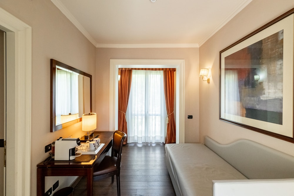 Allegroitalia San Gallo Firenze — Hotel rooms in Florence, Tuscany