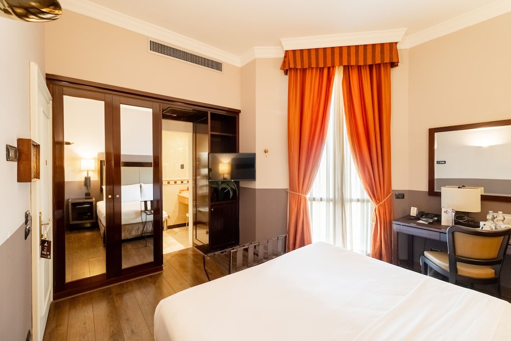 Allegroitalia San Gallo Firenze — Hotel rooms in Florence, Tuscany