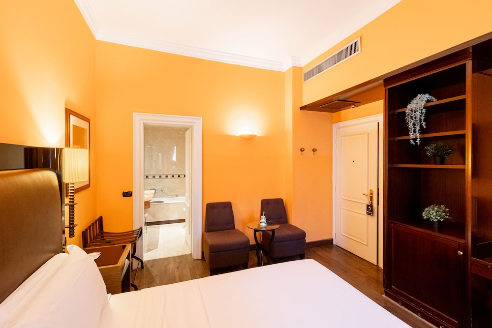 Allegroitalia San Gallo Firenze — Hotel rooms in Florence, Tuscany