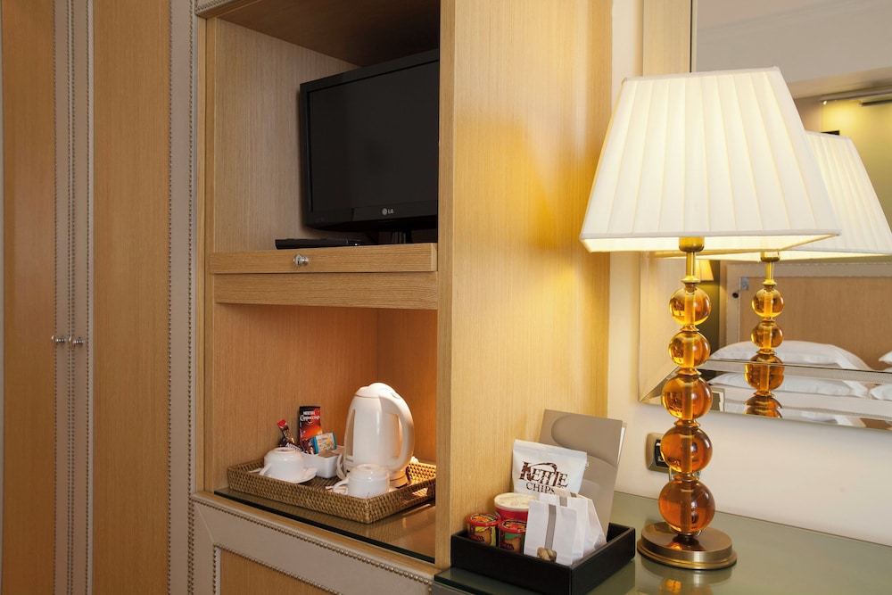 Starhotels Tuscany — Hotel rooms in Florence, Tuscany