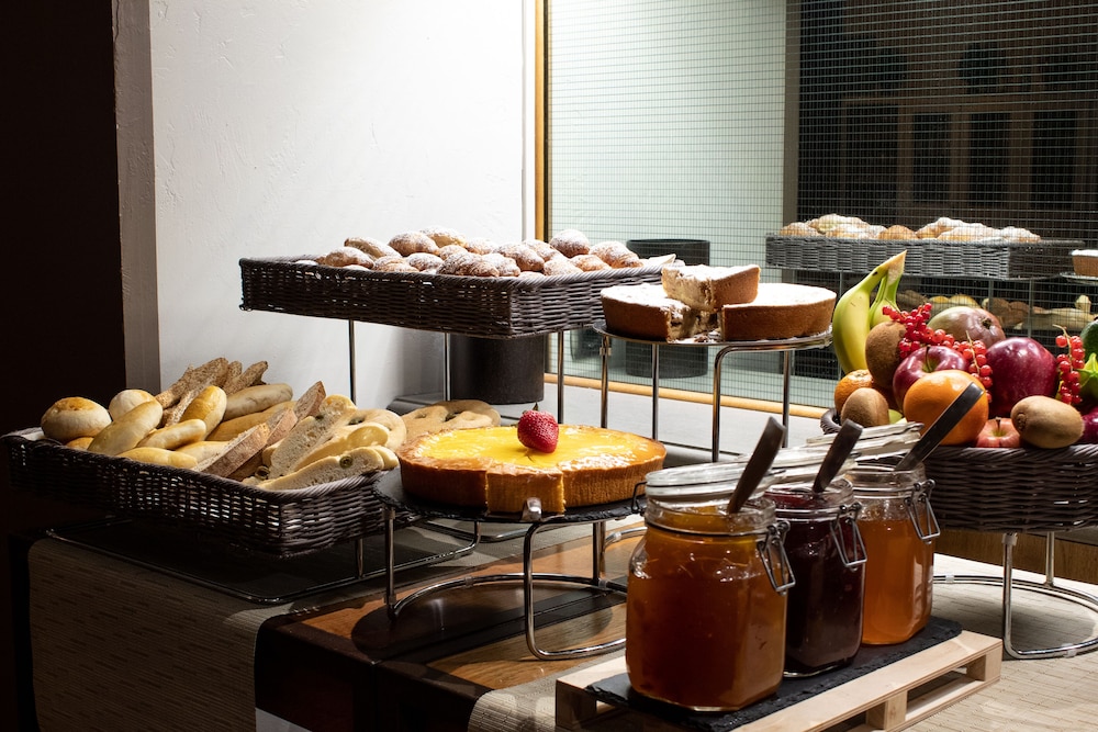 Starhotels Tuscany — Restaurant & bars in Florence, Tuscany