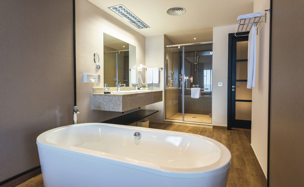 Hotel Riu Sri Lanka - All Inclusive — Hotel rooms in Ahungalla, Southern Province