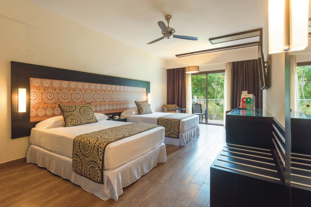 Hotel Riu Sri Lanka - All Inclusive — Hotel rooms in Ahungalla, Southern Province