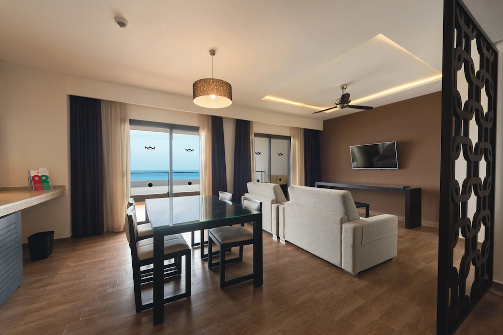 Hotel Riu Sri Lanka - All Inclusive — Hotel rooms in Ahungalla, Southern Province