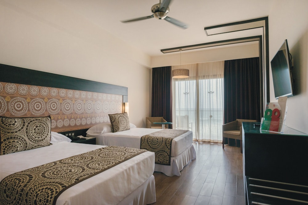 Hotel Riu Sri Lanka - All Inclusive — Hotel rooms in Ahungalla, Southern Province