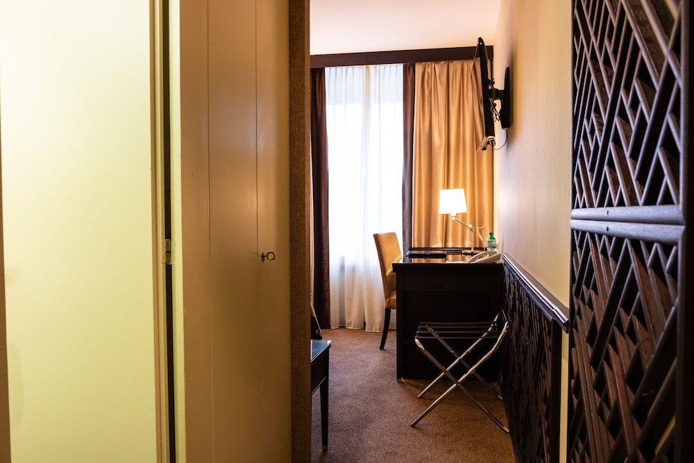 St Gotthard Hotel - zdjęcie 4