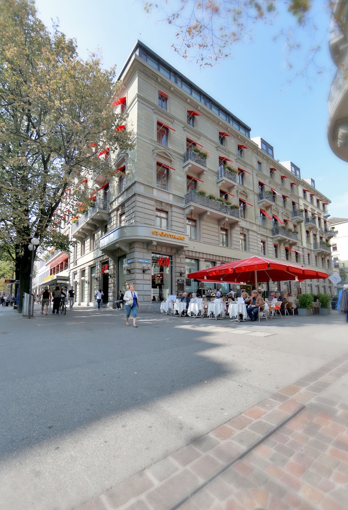 St Gotthard Hotel