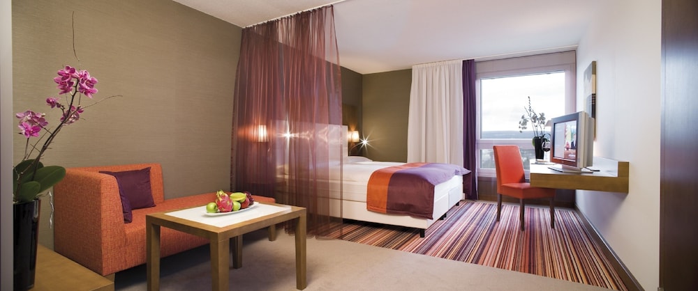 Mövenpick Hotel Zuerich-Airport - zdjęcie 3