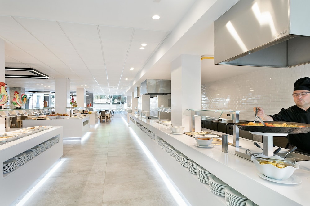 Hotel Best Da Vinci — Restaurant & bars in Salou, Catalonia