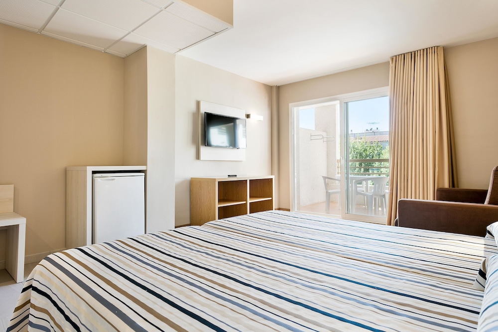 Hotel Best Da Vinci — Hotel rooms in Salou, Catalonia