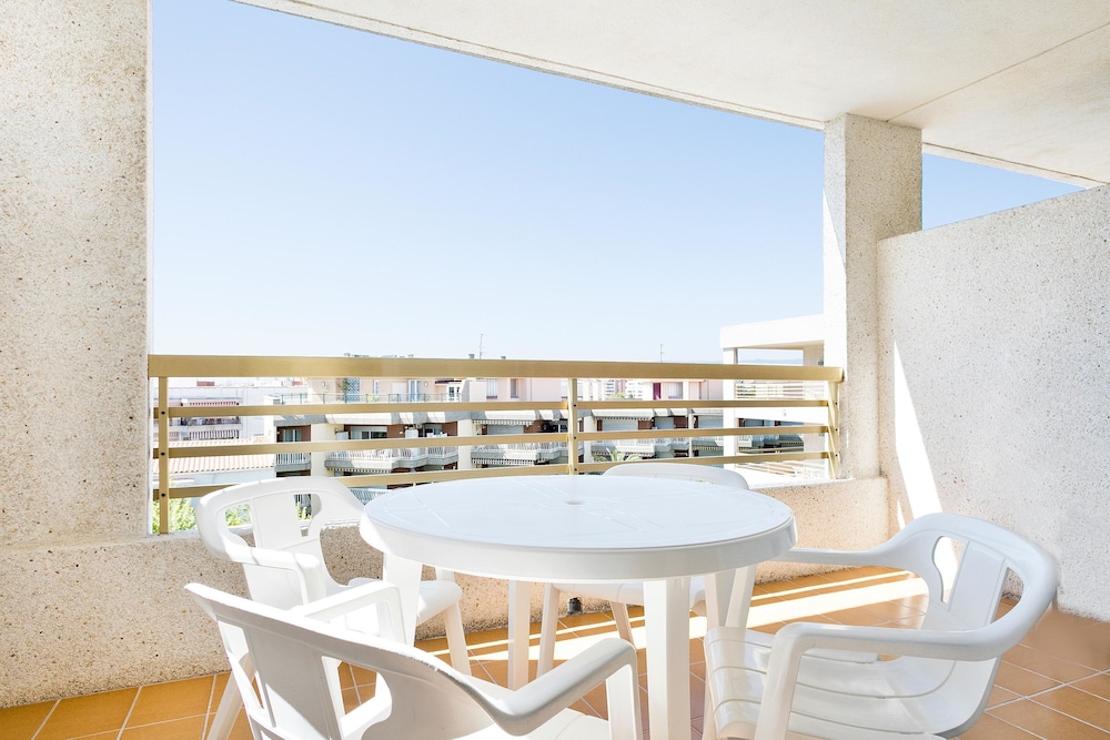Hotel Best Da Vinci — Hotel building in Salou, Catalonia