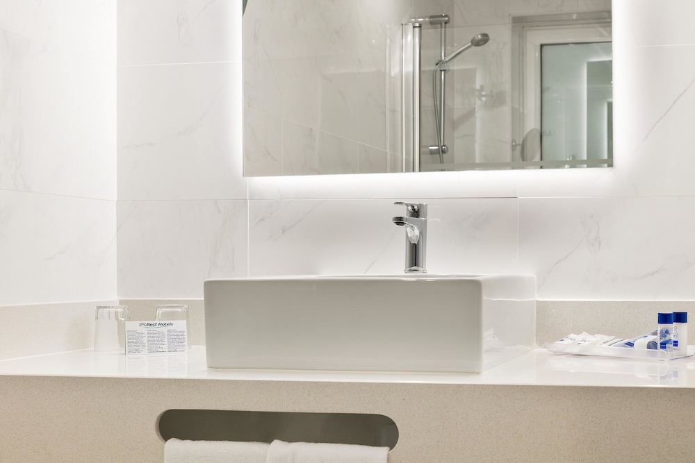 Hotel Best Da Vinci — Hotel rooms in Salou, Catalonia