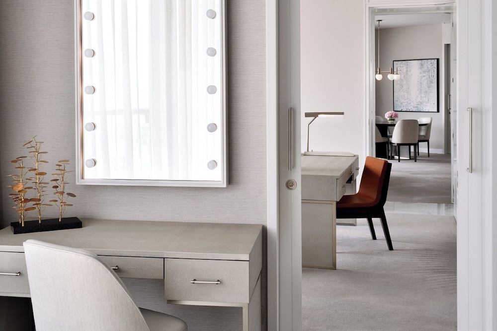 Address Downtown — Hotel rooms in Dubai