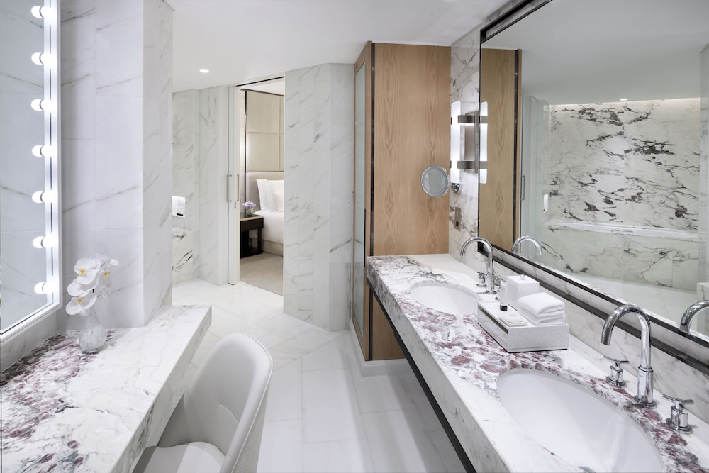 Address Downtown — Hotel rooms in Dubai