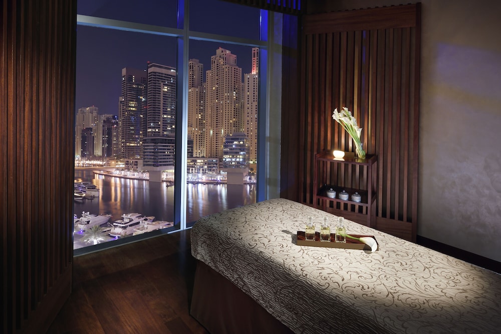 JW Marriott Hotel Marina — Facilities in Dubai
