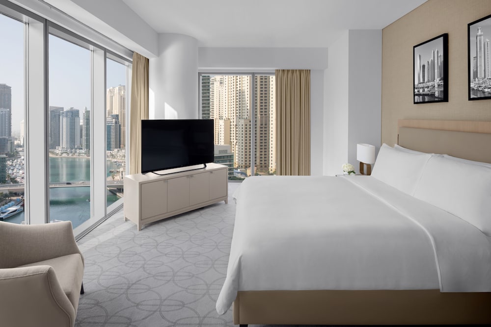 JW Marriott Hotel Marina — Rooms in Dubai