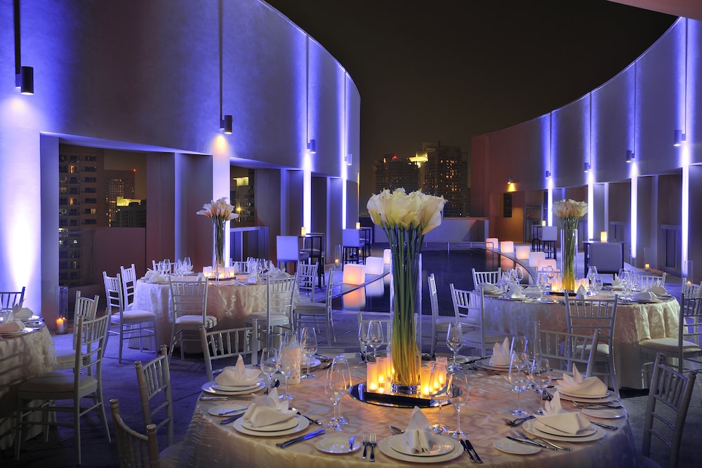 JW Marriott Hotel Marina — Restaurant in Dubai
