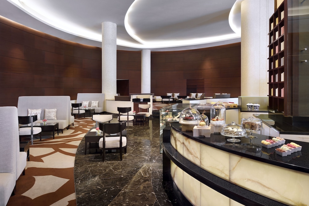 JW Marriott Hotel Marina — Restaurant in Dubai