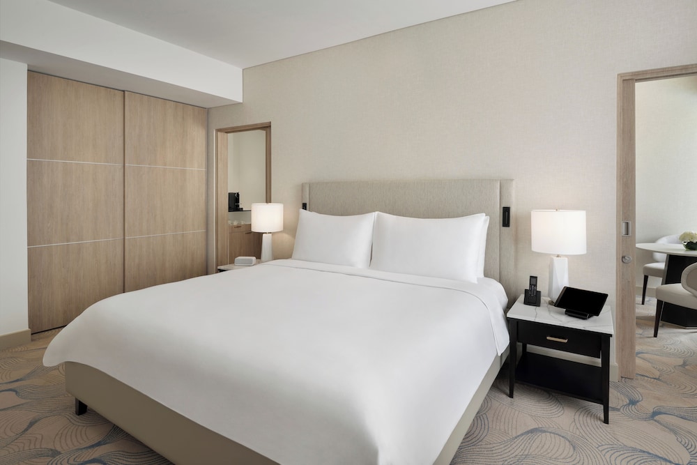 JW Marriott Hotel Marina — Rooms in Dubai