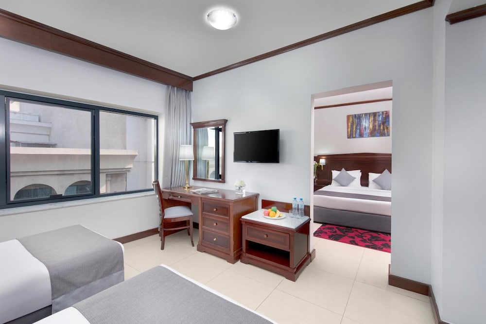 Admiral Plaza Hotel Dubai — Hotel rooms in Dubai