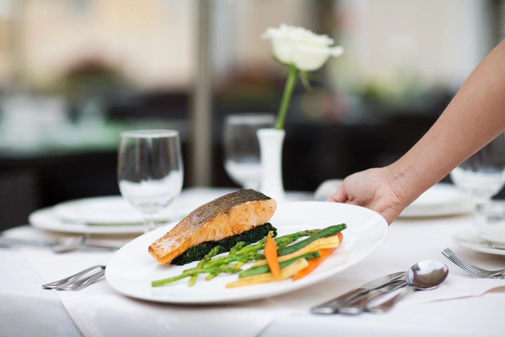 Admiral Plaza Hotel Dubai — Restaurant & bars in Dubai