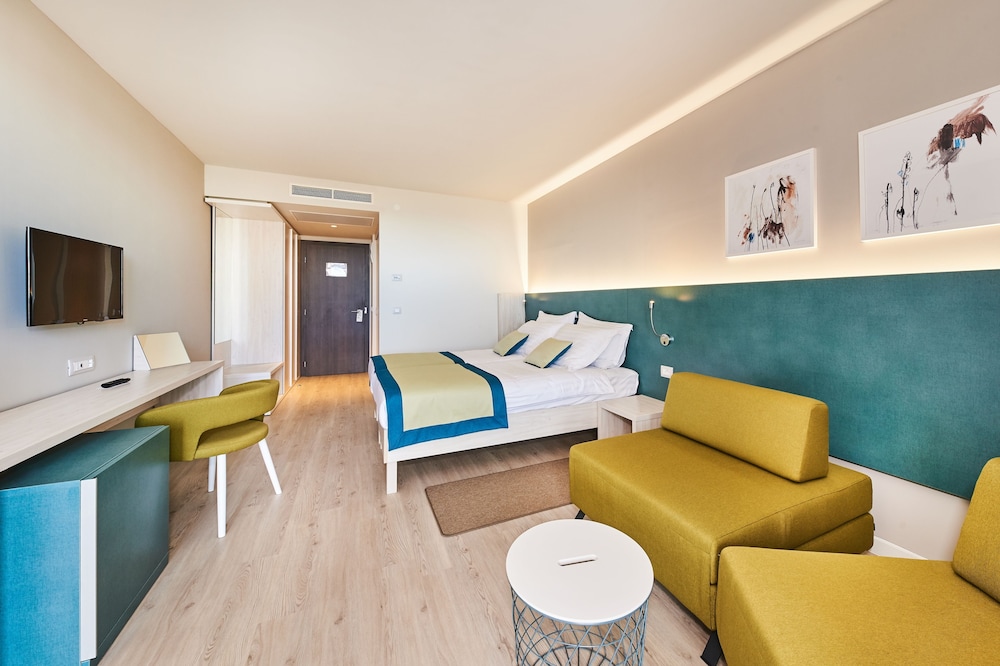 Hotel Sipar Plava Laguna — Hotel rooms in Umag, Istria