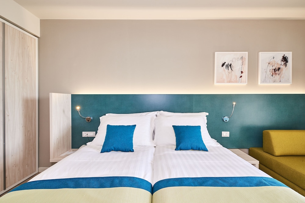 Hotel Sipar Plava Laguna — Hotel rooms in Umag, Istria