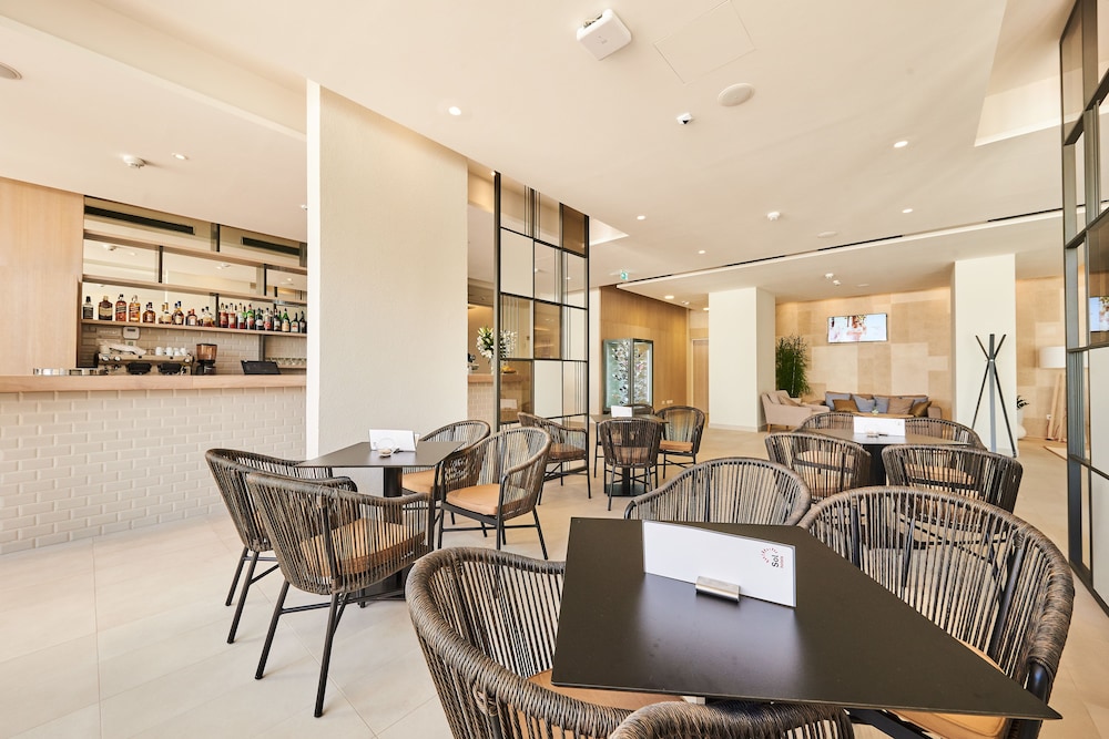 Hotel Sipar Plava Laguna — Restaurant & bars in Umag, Istria