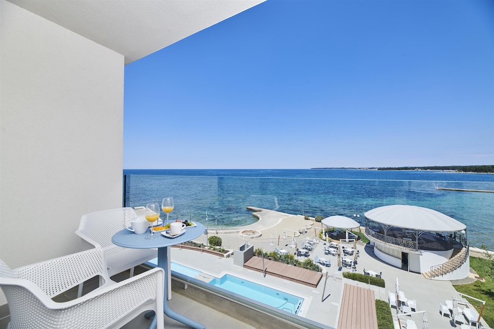 Hotel Sipar Plava Laguna — Hotel rooms in Umag, Istria